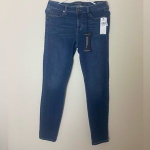 NWT Liverpool Jeans Womens Piper Hugger Ankle Skinny Jeans Lynx Wash Size 6 or 8